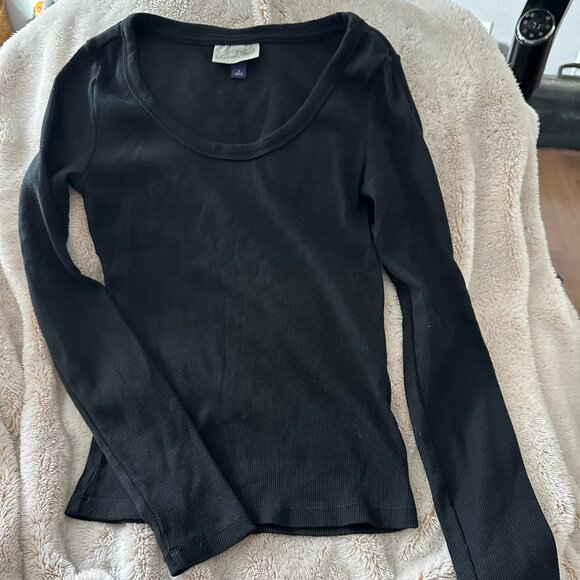 Universal Thread Black Long Sleeve Tee - Picture 1 of 3